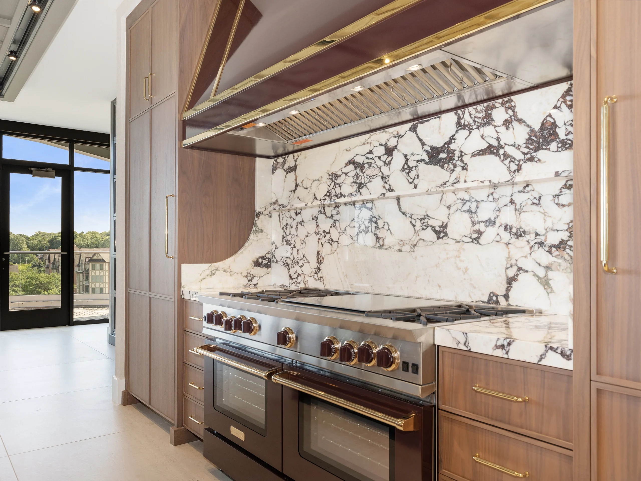 Avondale Custom Homes