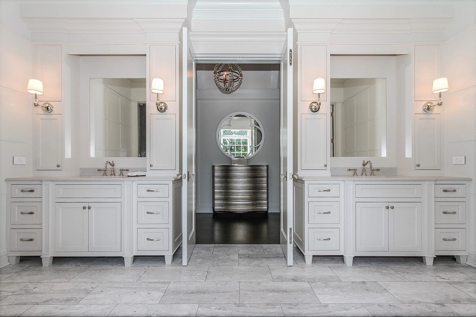 Avondale Custom Homes